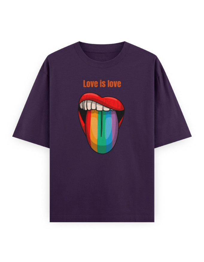 Oversized purple t-shirt with Love is love rainbow lips graphic, bold streetwear fashion