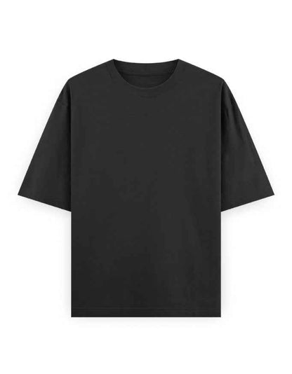 Oversized plain black t-shirt with short sleeves and crew neck, streetwear style